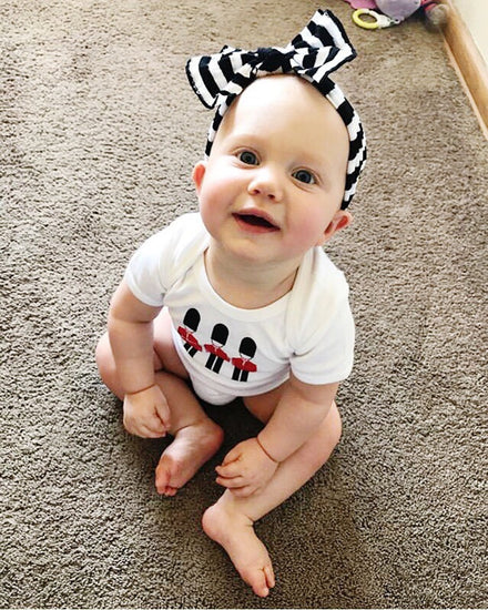 queens guard british soldiers organic cotton baby onesie toddler shirt